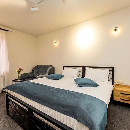 Taniqinn Dilijan Hotel Luaran gambar