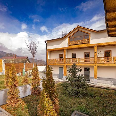 Taniqinn Dilijan Hotel Luaran gambar