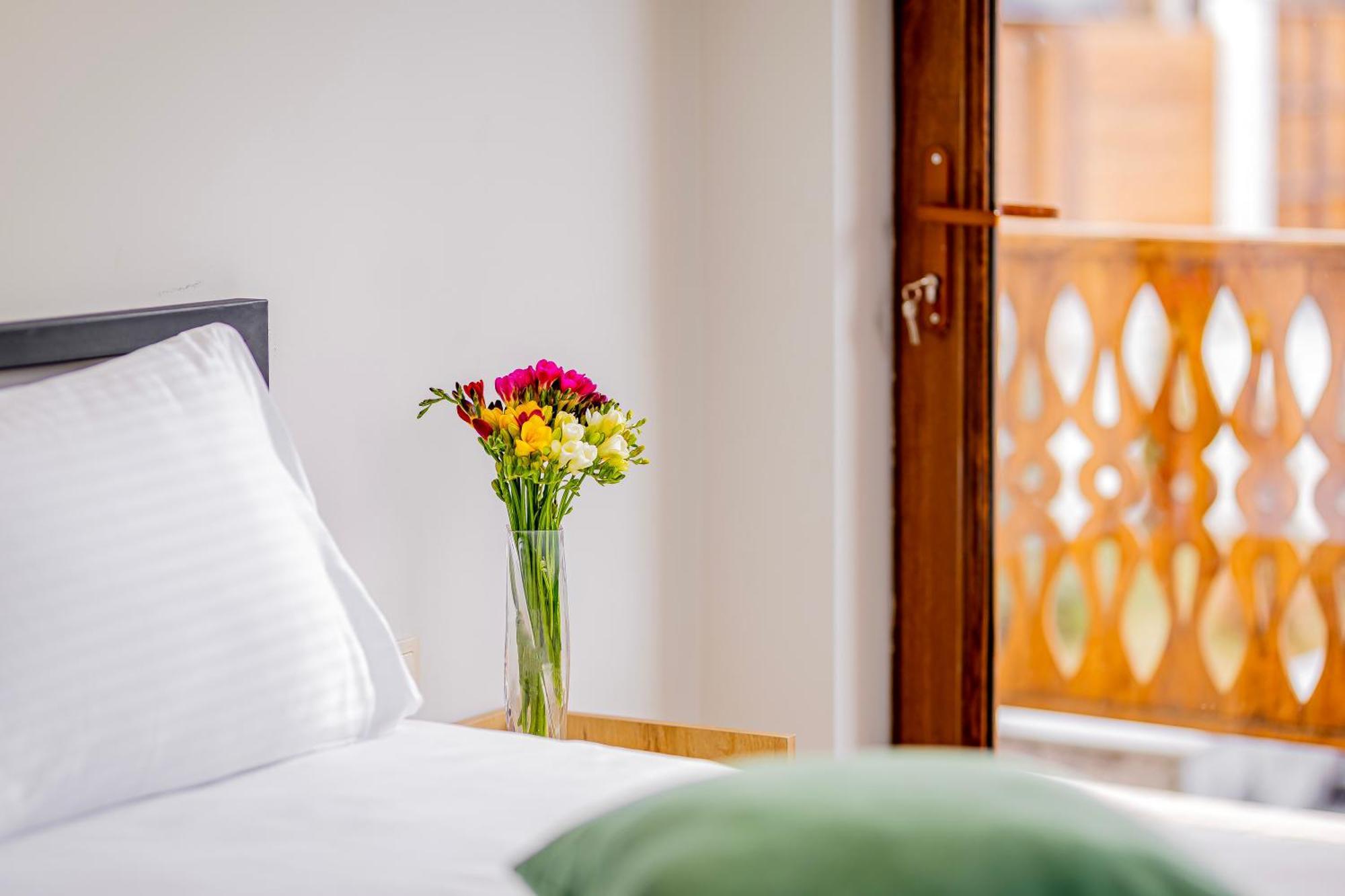 Taniqinn Dilijan Hotel Luaran gambar