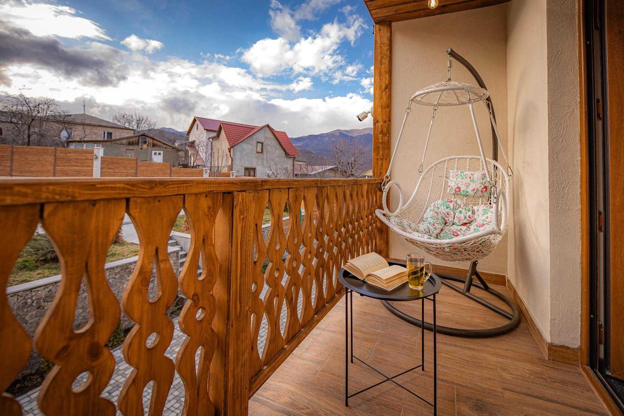 Taniqinn Dilijan Hotel Luaran gambar