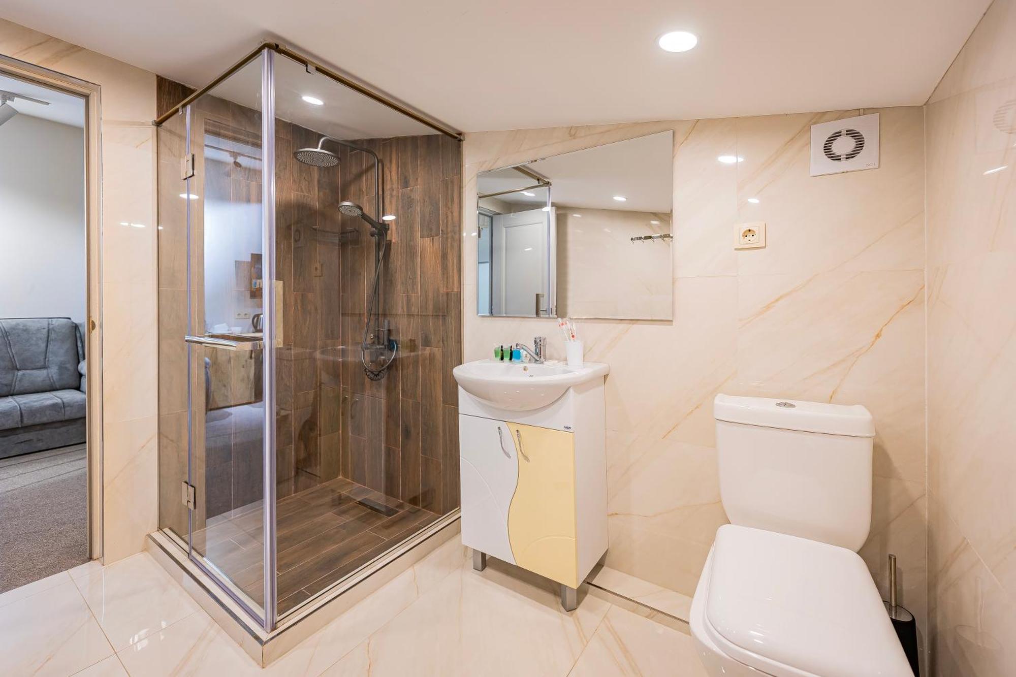Taniqinn Dilijan Hotel Luaran gambar