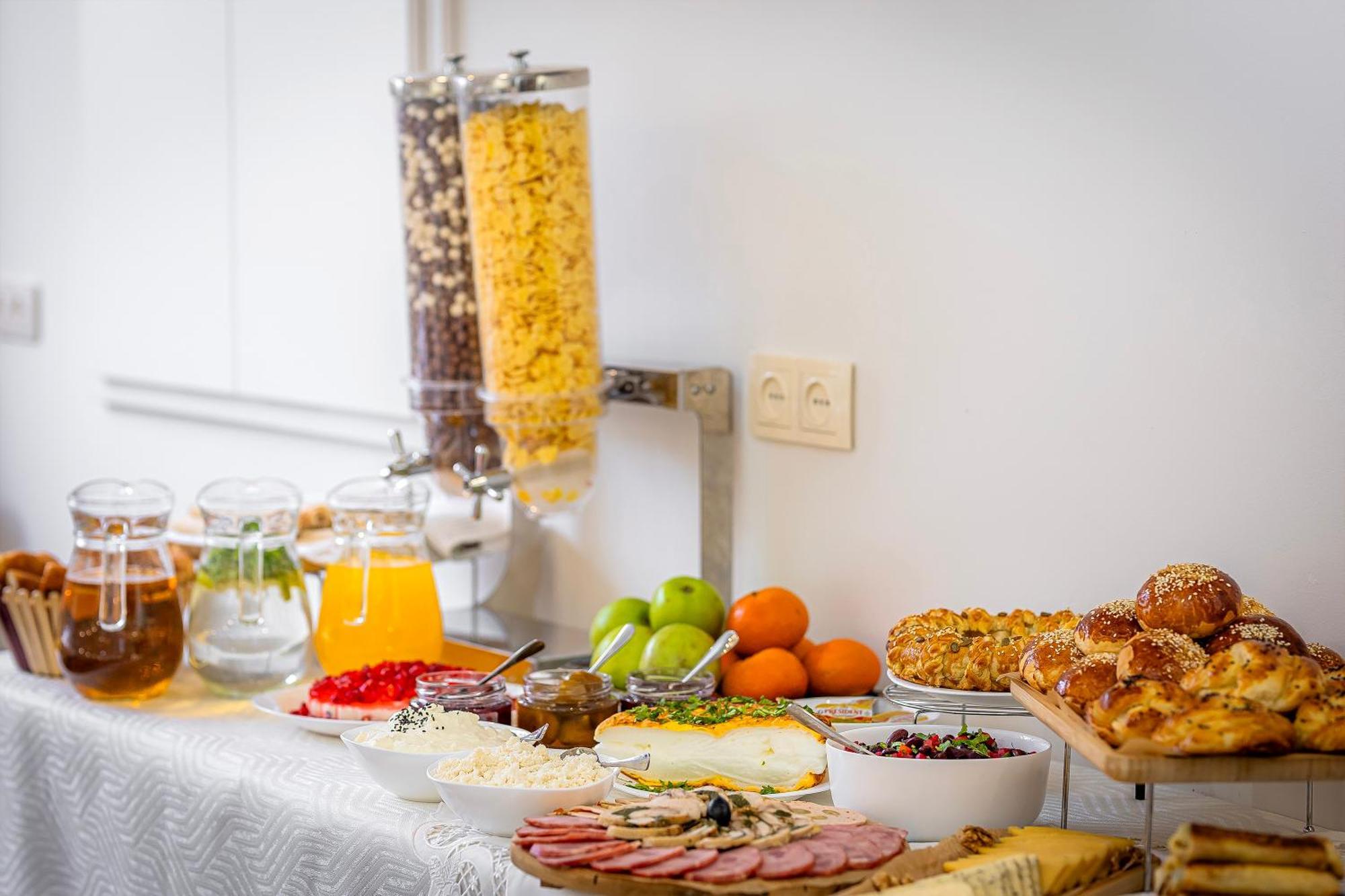 Taniqinn Dilijan Hotel Luaran gambar